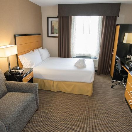 Holiday Inn Express Kennedy Airport, An Ihg Hotel New York Exterior foto
