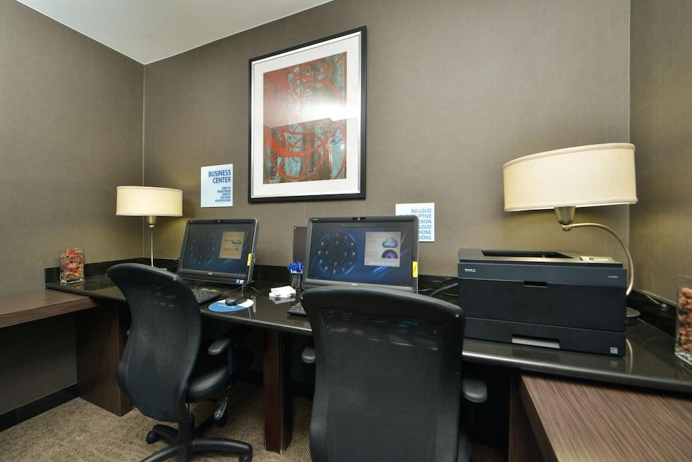 Holiday Inn Express Kennedy Airport, An Ihg Hotel New York Exterior foto