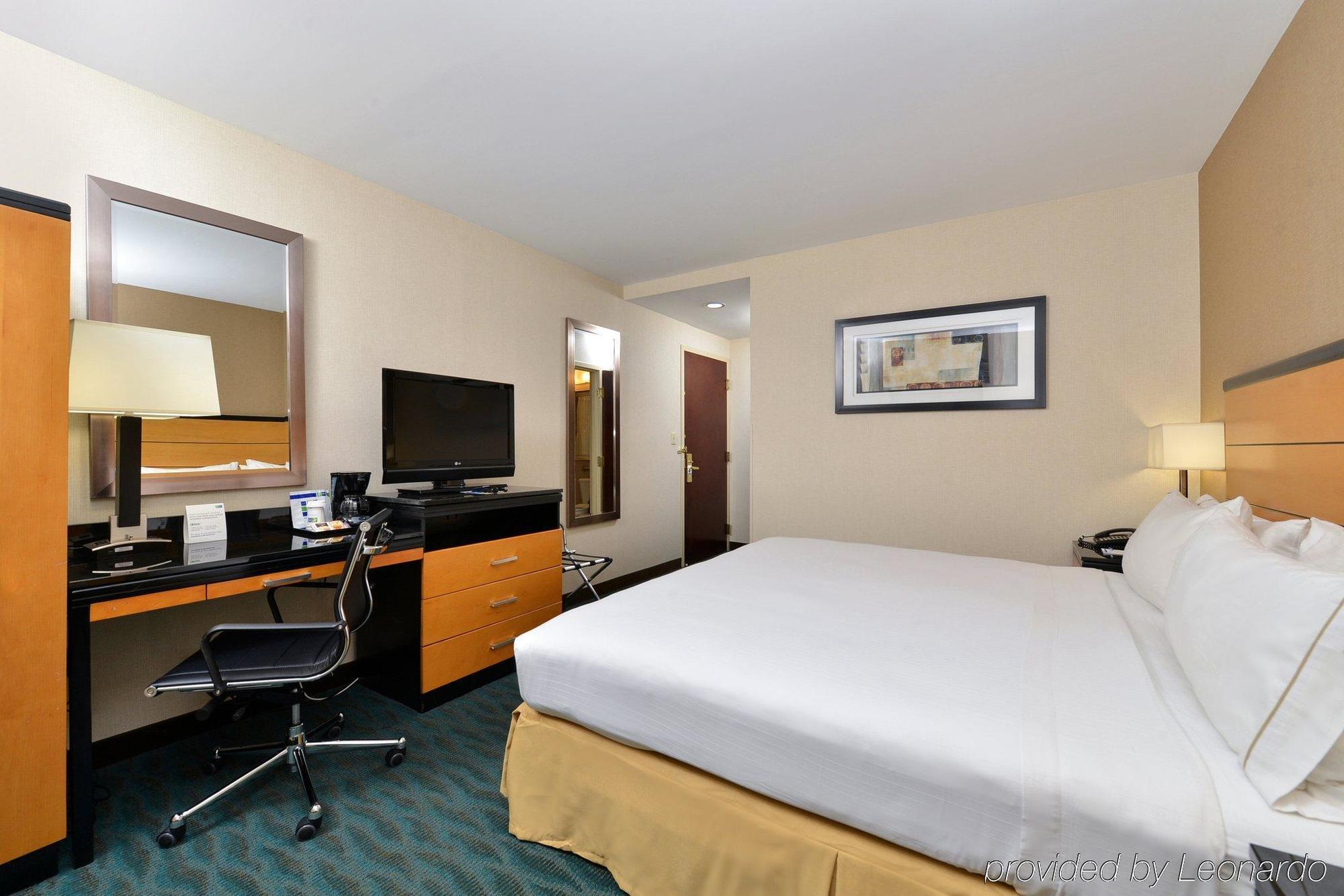 Holiday Inn Express Kennedy Airport, An Ihg Hotel New York Exterior foto
